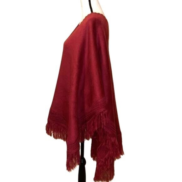 Vintage Womens Boho Fringe Trim Poncho Burgundy One Size Lightweight Layering Wr - Picture 3 of 9
